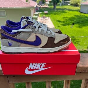 Nike Men's Brown and Blue Sneakers